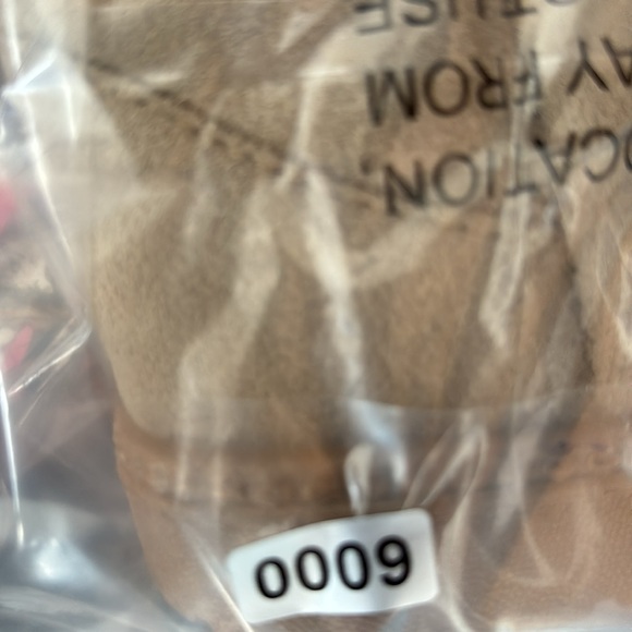 NWOT China Buttons City Toddler Winter Faux Fur Boots Size 25 - Picture 10 of 10